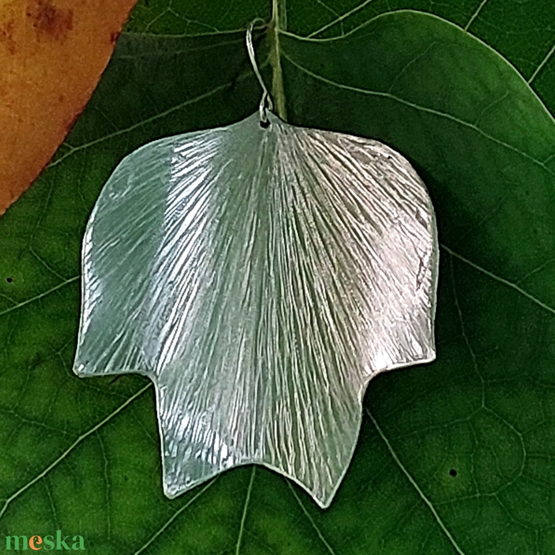 TULIPÁNFA LEVÉL fülbevaló alumíniumból - ékszer - fülbevaló - lógó fülbevaló - Meska.hu TULIPÁNFA LEVÉL fülbevaló alumíniumból - ékszer - fülbevaló - lógó fülbevaló - Meska.hu