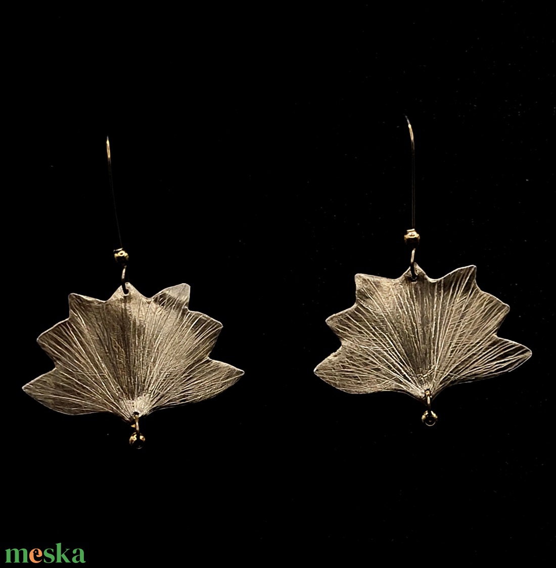 Különleges Lótuszvirág fülbevaló sárgarézből  - ékszer - fülbevaló - lógó fülbevaló - Meska.hu