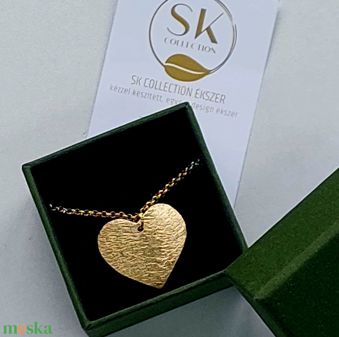  Arany színű lánc sárgaréz szív medállal - ékszer - nyaklánc - medálos nyaklánc - Meska.hu