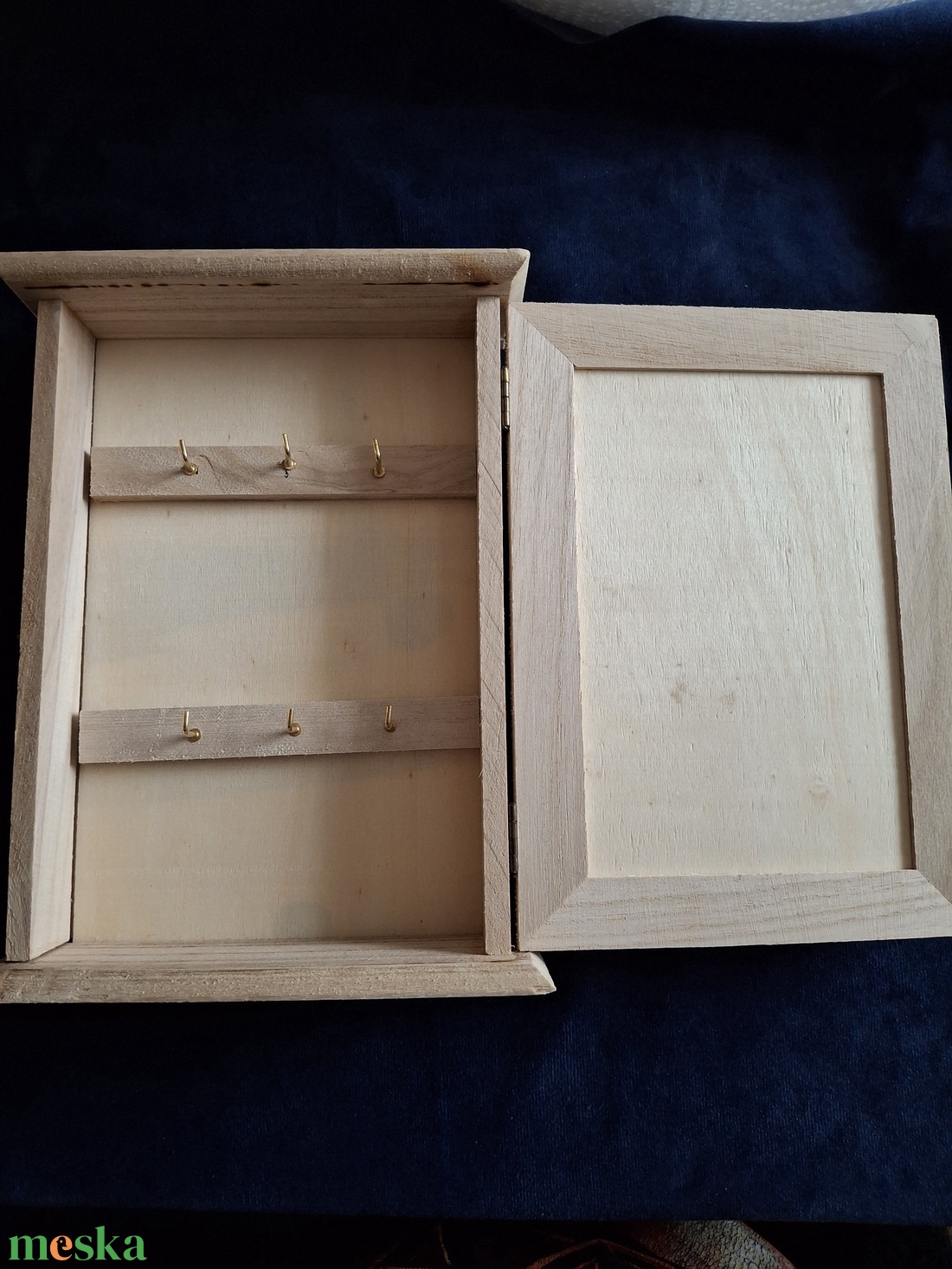 � Tacskó-lak � Kézzel égetett, egyedi fa kulcsszekrény - otthon & életmód - dekoráció - fali és függő dekoráció - fali kulcstartó - Meska.hu