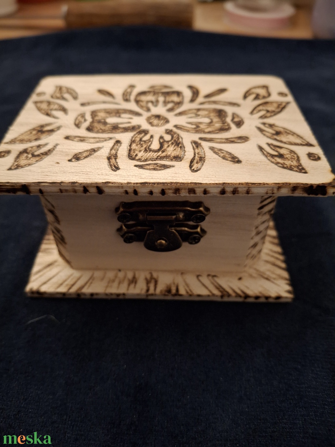 Titkaim Őrzője � Népi motívumos, kézzel égetett ékszertartó fadobozka - ékszer - ékszertartó - ékszerdoboz - Meska.hu