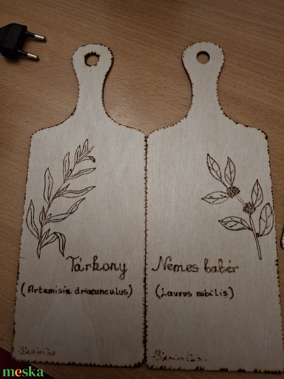  Kézműves Botanikai Dísztábla � Füvészkert a Konyhában - otthon & életmód - dekoráció - asztal és polc dekoráció - gravírozott táblák - Meska.hu