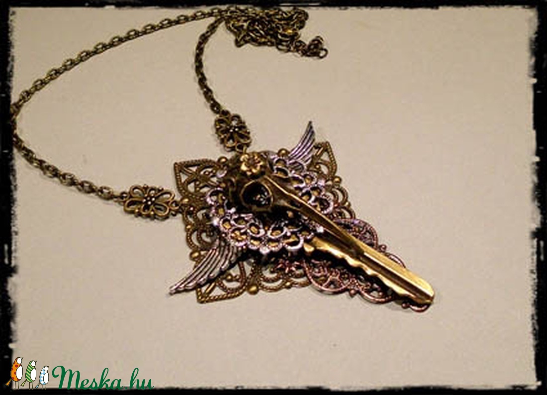 Steampunk kulcs medálos nyaklánc, madárkoponyával -  - Meska.hu