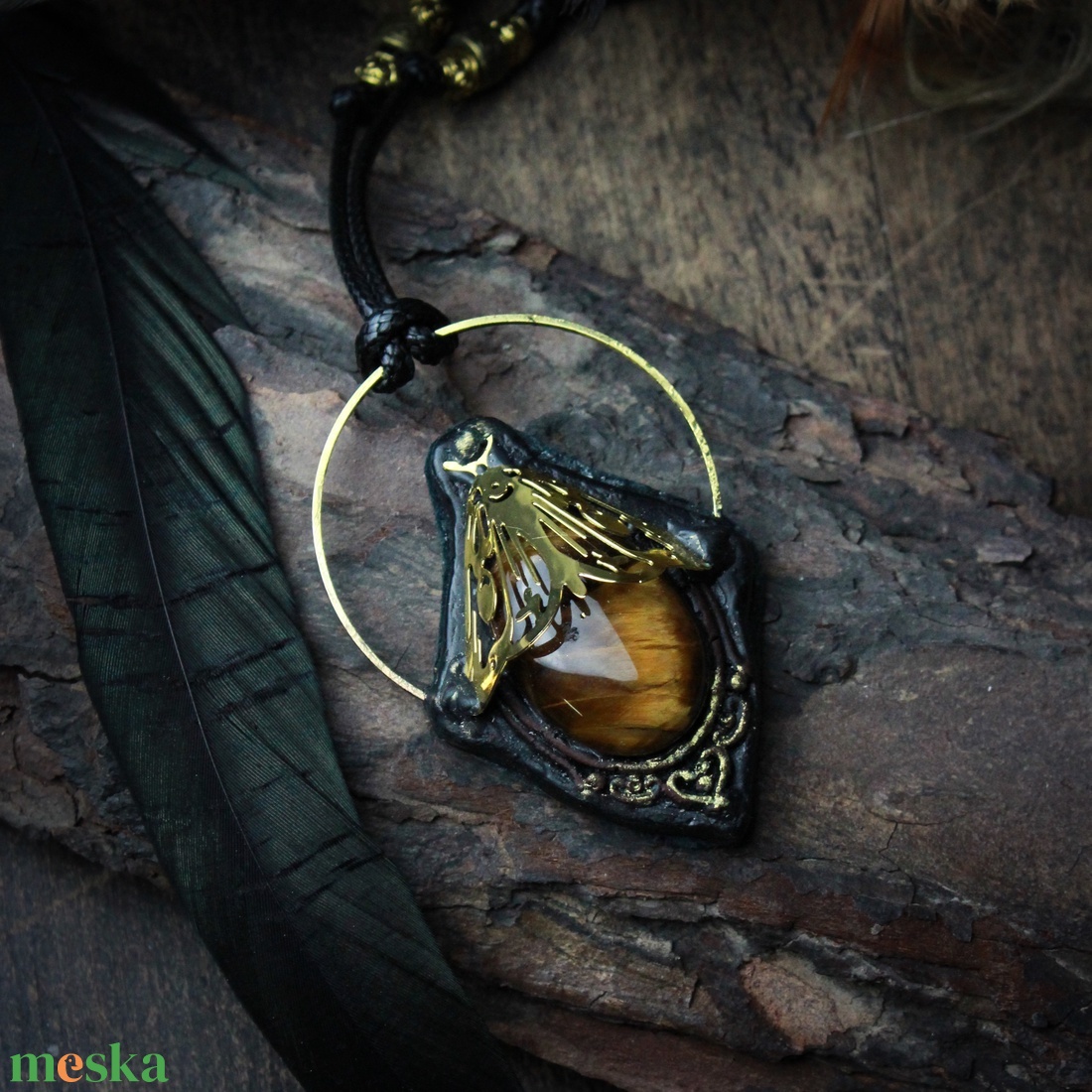Molylepke amulett tigrisszem kővel - ékszer - nyaklánc - medál - Meska.hu Molylepke amulett tigrisszem kővel - ékszer - nyaklánc - medál - Meska.hu