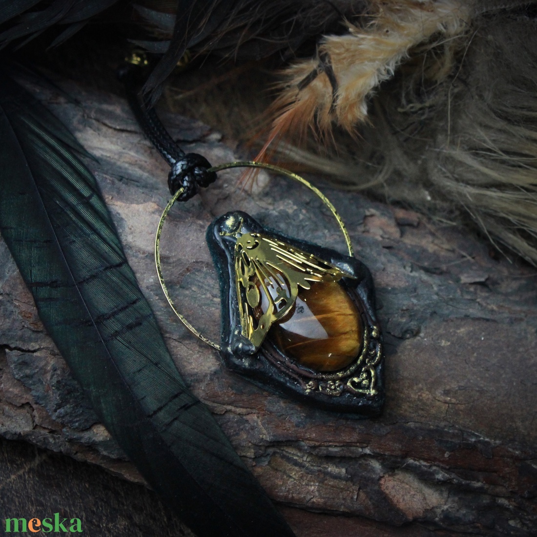 Molylepke amulett tigrisszem kővel - ékszer - nyaklánc - medál - Meska.hu Molylepke amulett tigrisszem kővel - ékszer - nyaklánc - medál - Meska.hu