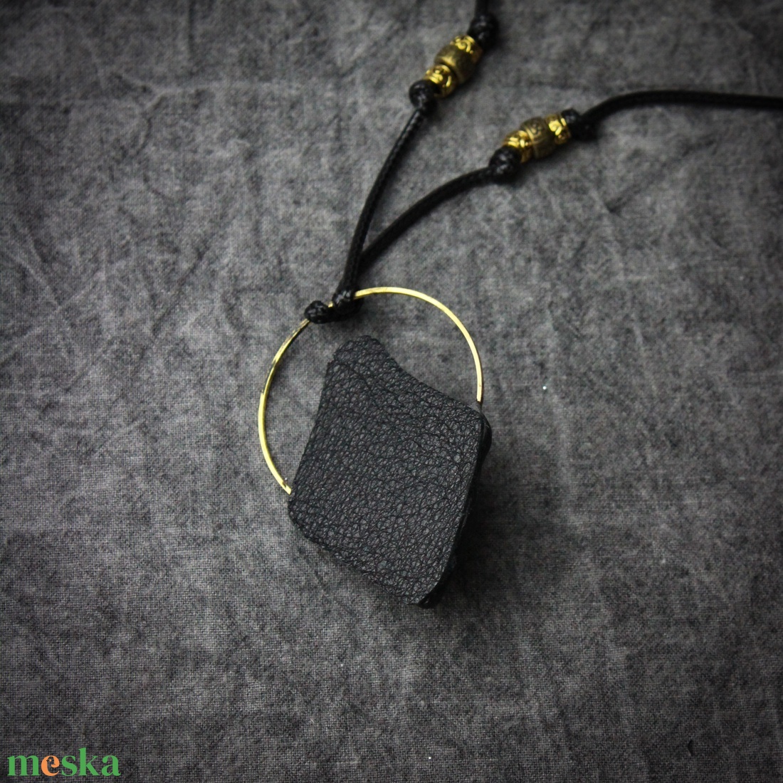 Molylepke amulett tigrisszem kővel - ékszer - nyaklánc - medál - Meska.hu Molylepke amulett tigrisszem kővel - ékszer - nyaklánc - medál - Meska.hu
