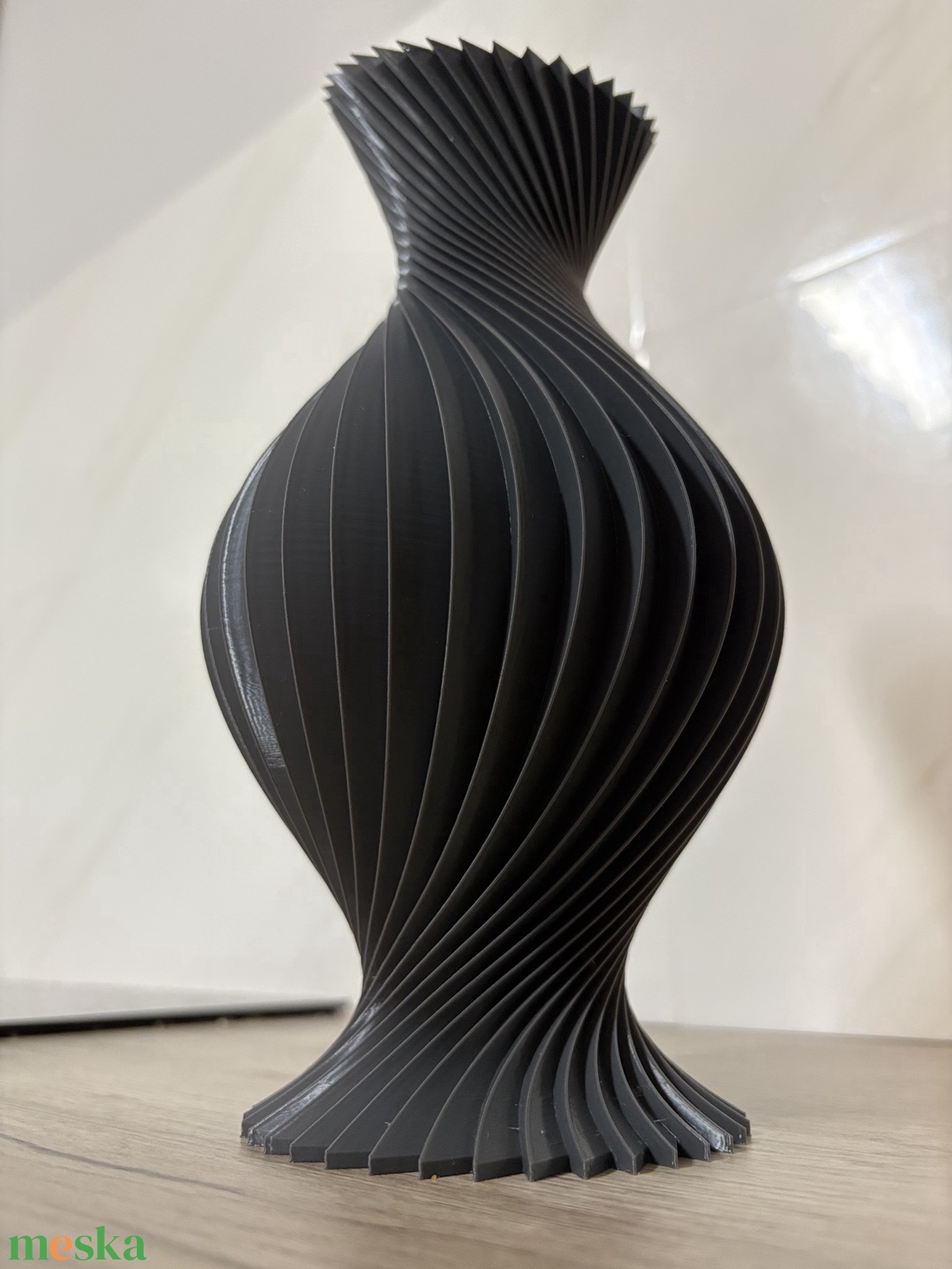 Twist � Modern csavart váza - otthon & életmód - virágdekoráció - virágtartó - váza - Meska.hu