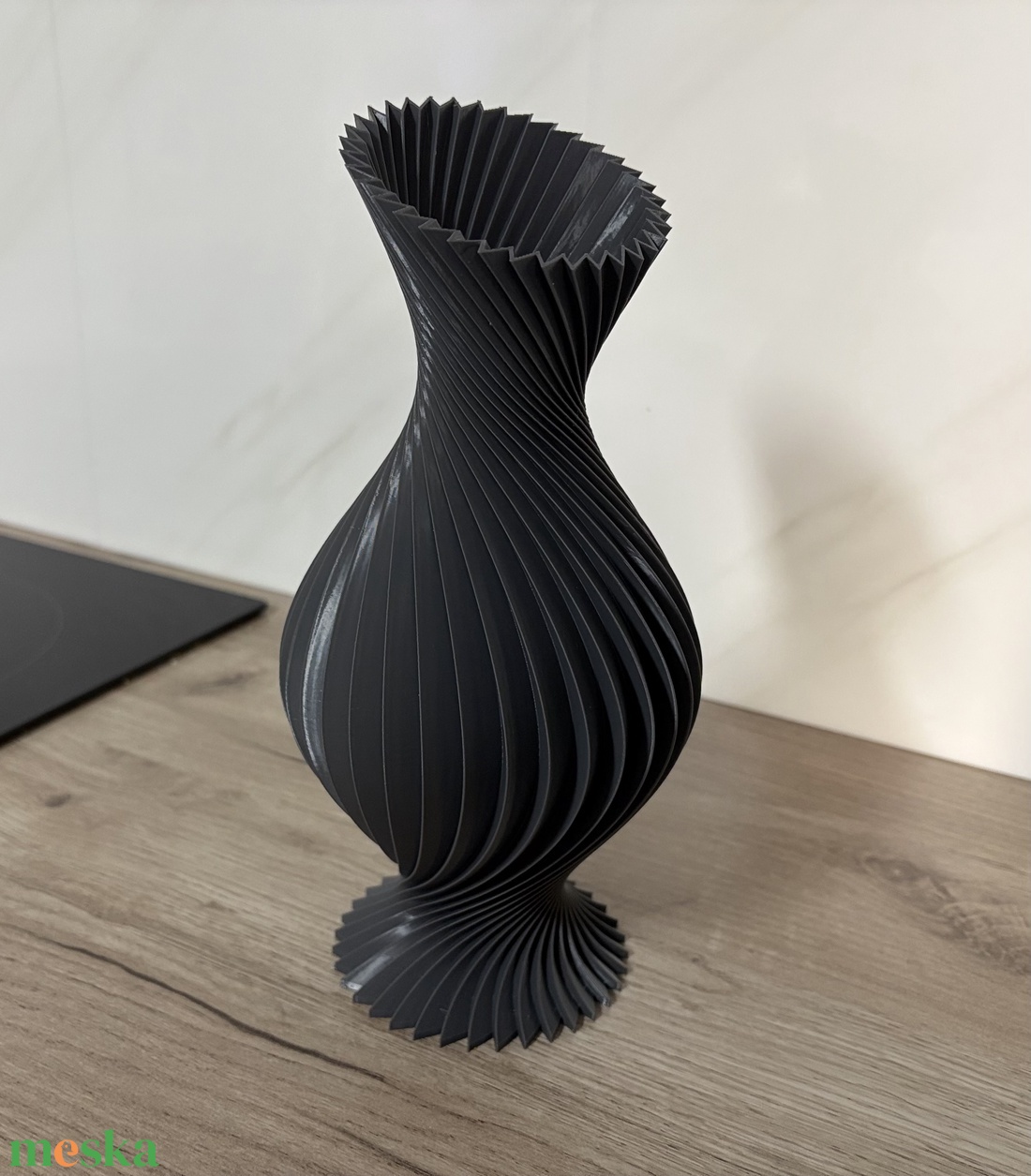Twist � Modern csavart váza - otthon & életmód - virágdekoráció - virágtartó - váza - Meska.hu