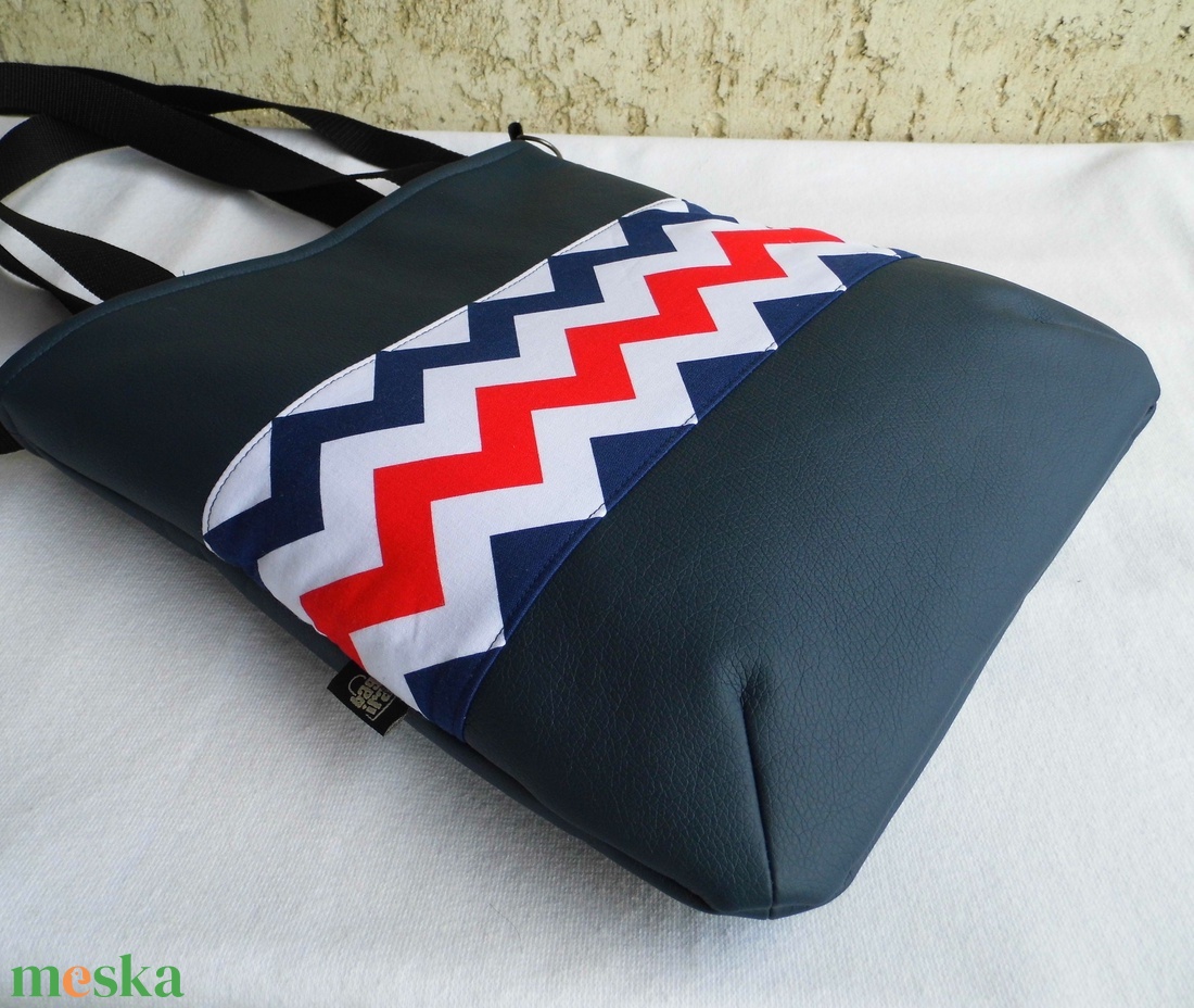 Cikk-cakkos táska matróz színekben  - táska & tok - variálható táska - Meska.hu