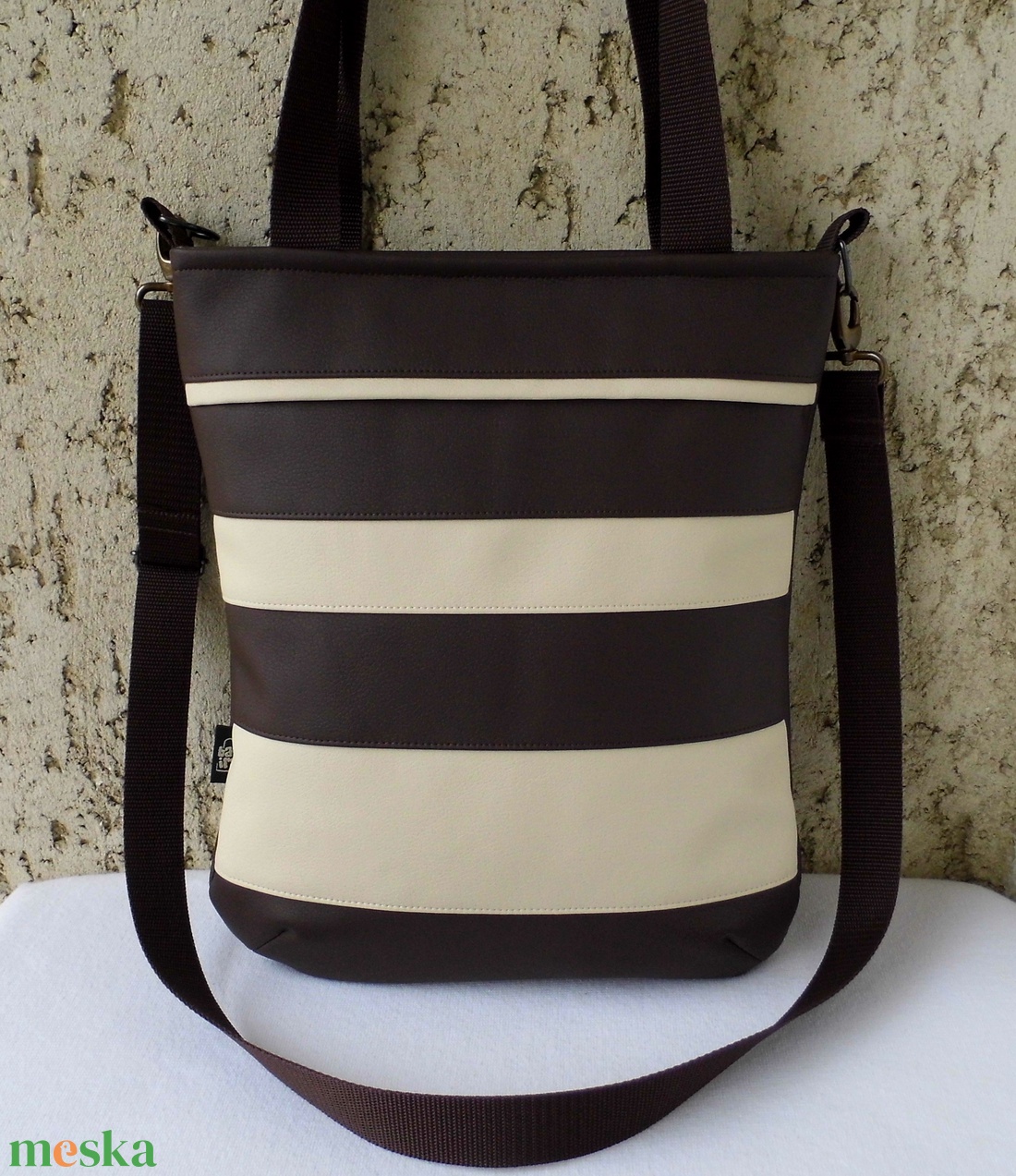 Csíkos női táska / barna-krém - táska & tok - kézitáska & válltáska - válltáska - Meska.hu