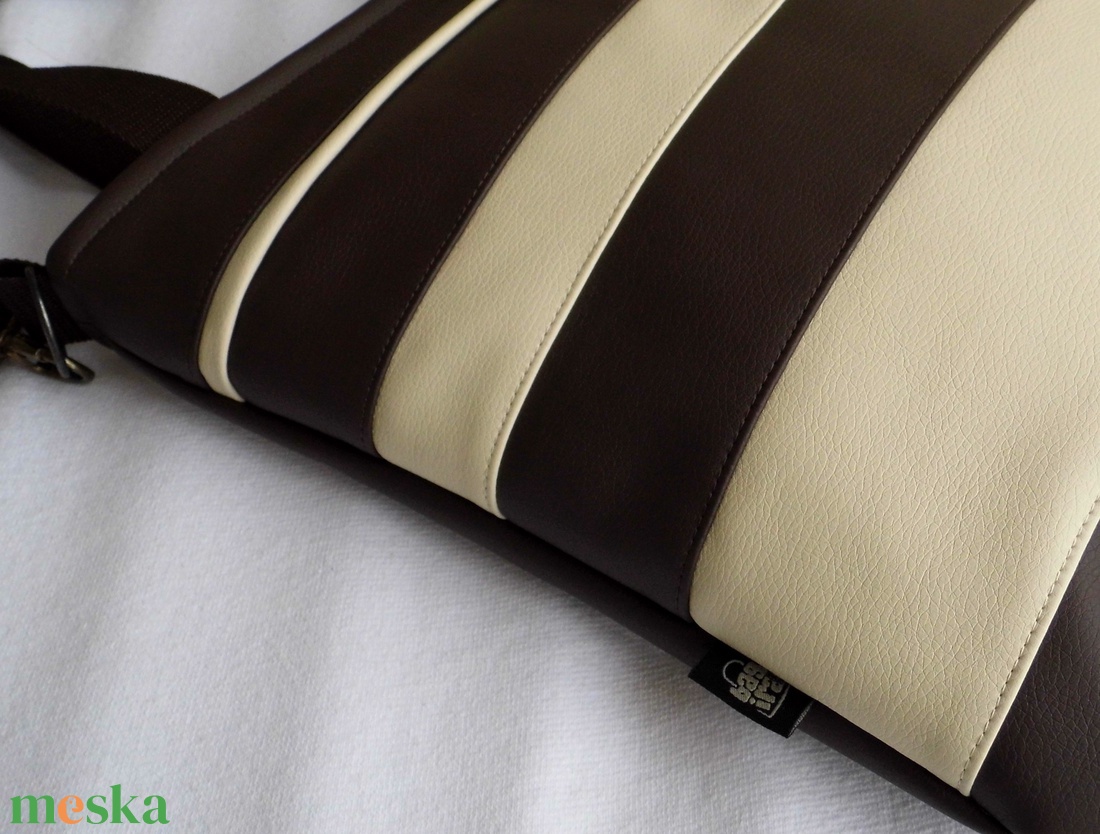 Csíkos női táska / barna-krém - táska & tok - kézitáska & válltáska - válltáska - Meska.hu