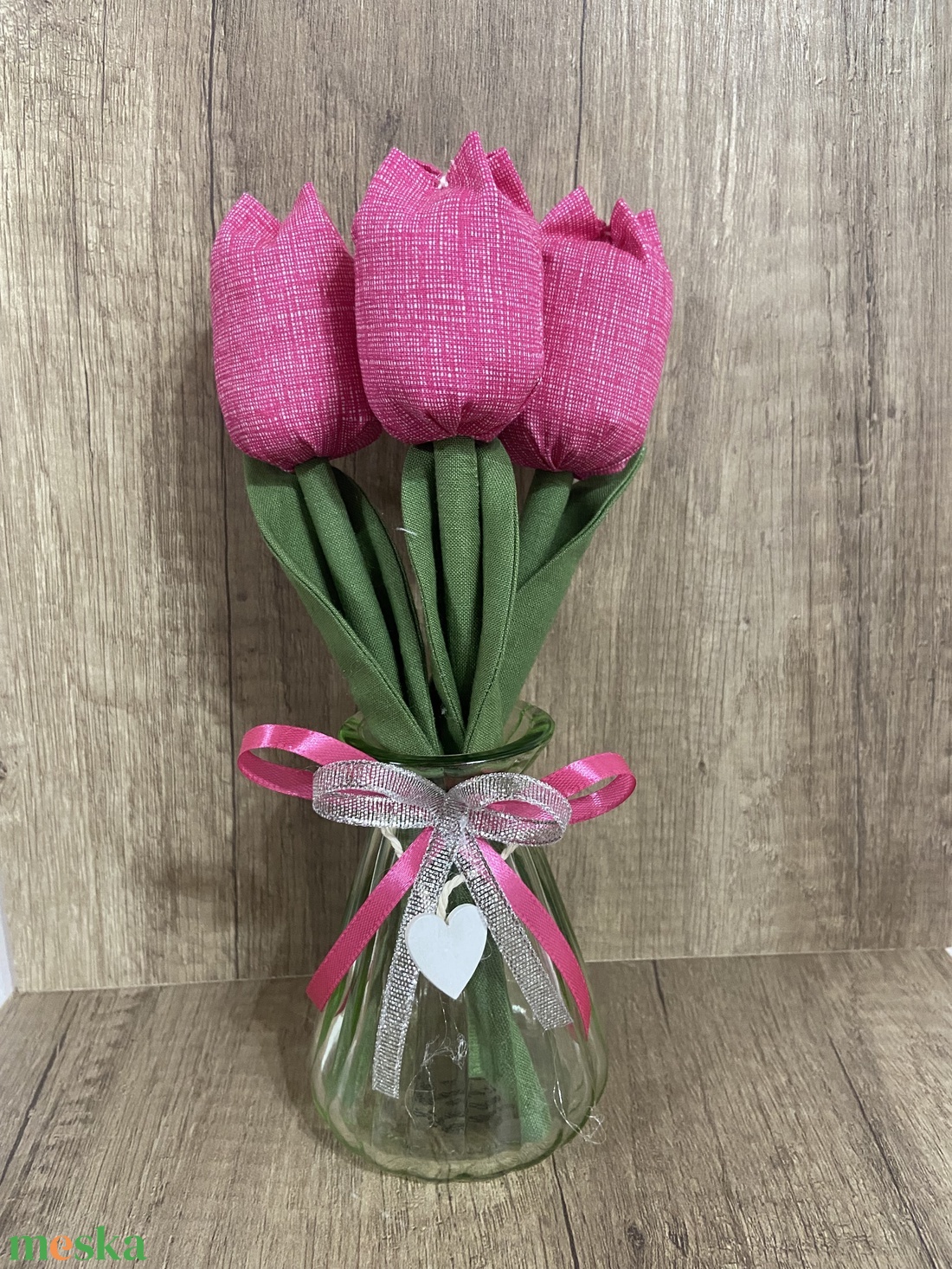 Textil tulipán vzban. - otthon & életmód - dekoráció - asztal és polc dekoráció - asztaldísz - Meska.hu Textil tulipán vzban. - otthon & életmód - dekoráció - asztal és polc dekoráció - asztaldísz - Meska.hu