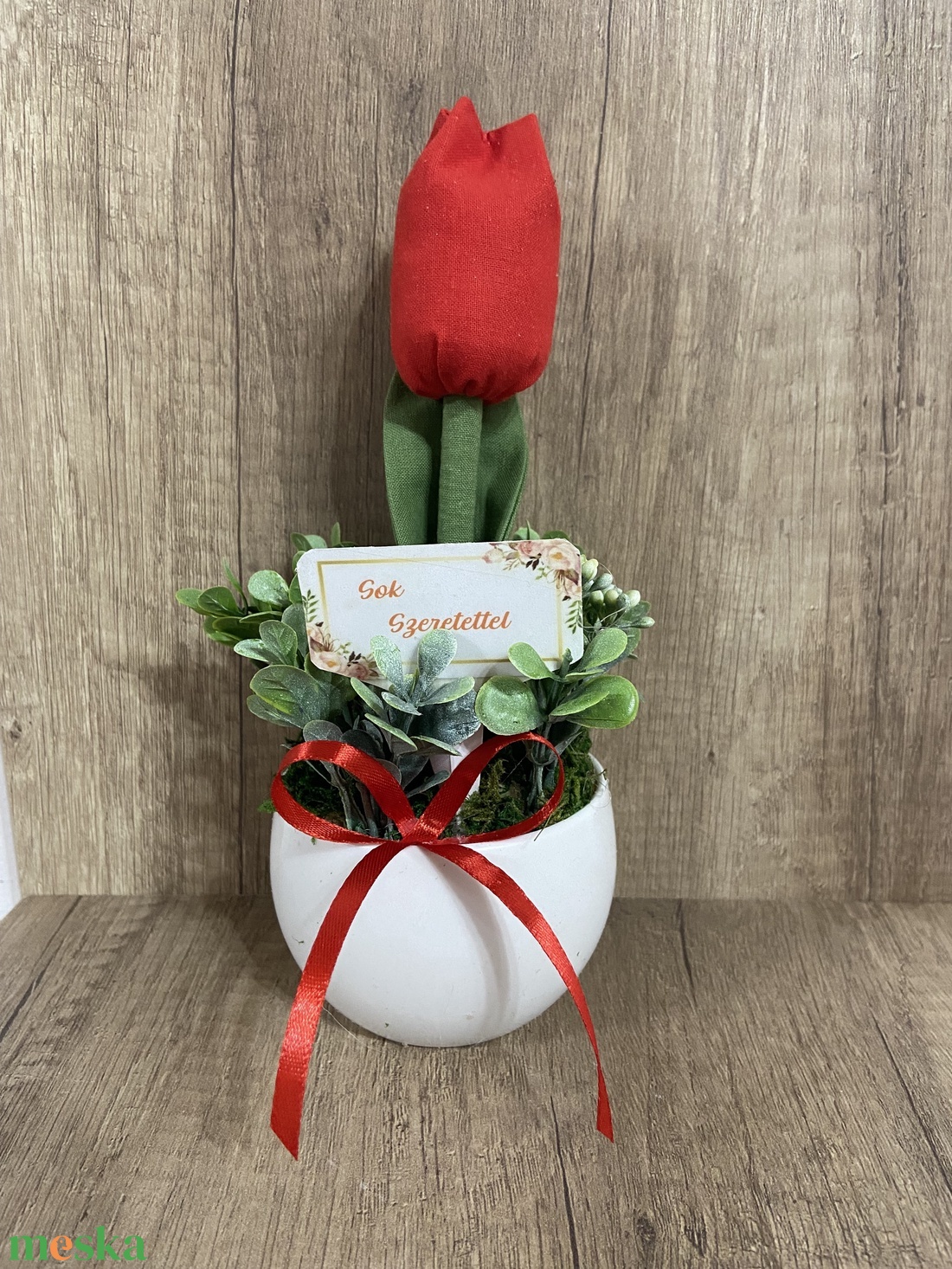 Textil tulipán kaspóban. Piros - otthon & életmód - dekoráció - asztal és polc dekoráció - asztaldísz - Meska.hu