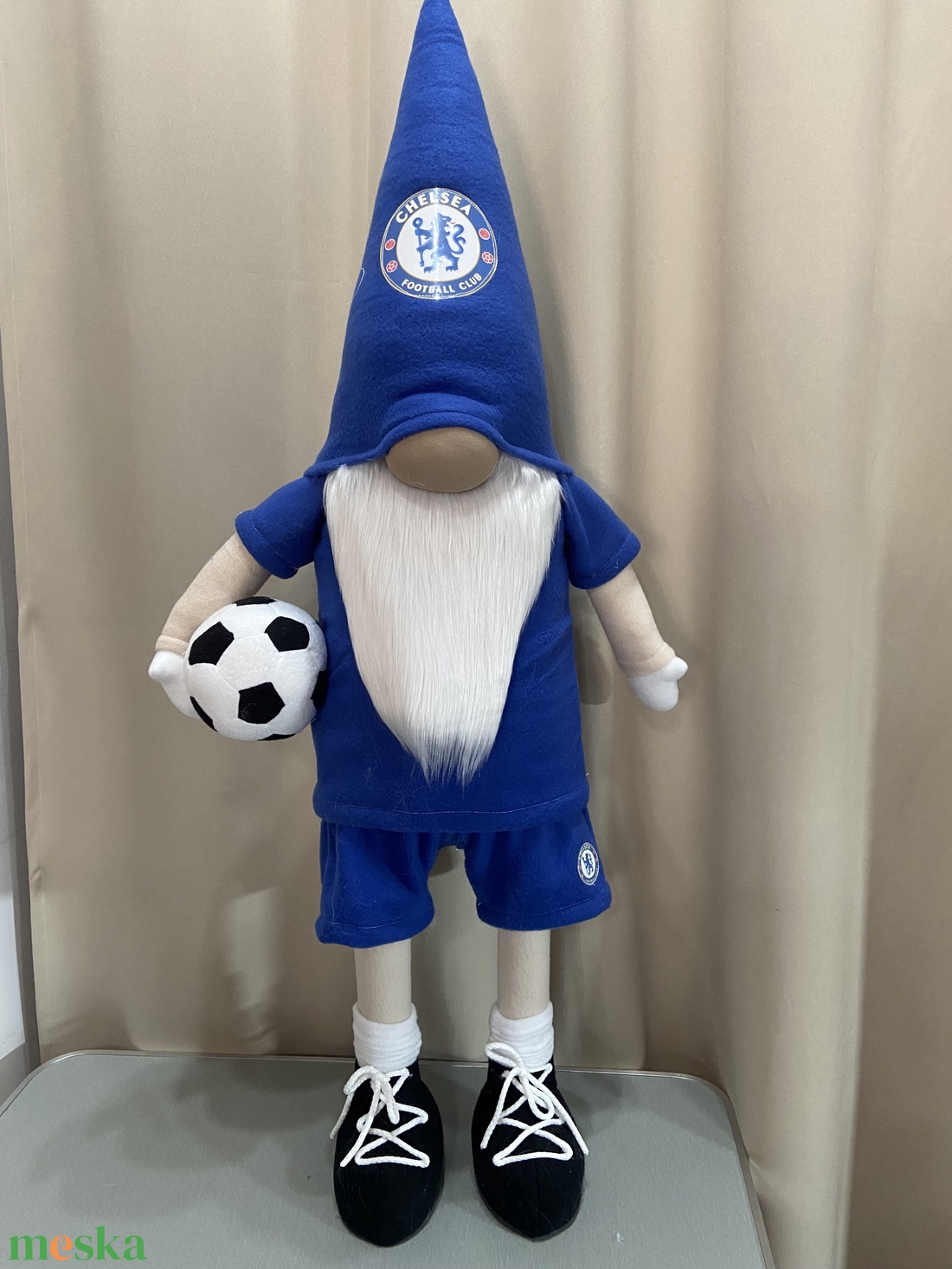 Álló Focis manó. Chelsea . 100 cm - otthon & életmód - dekoráció - asztal és polc dekoráció - asztaldísz - Meska.hu Álló Focis manó. Chelsea . 100 cm - otthon & életmód - dekoráció - asztal és polc dekoráció - asztaldísz - Meska.hu