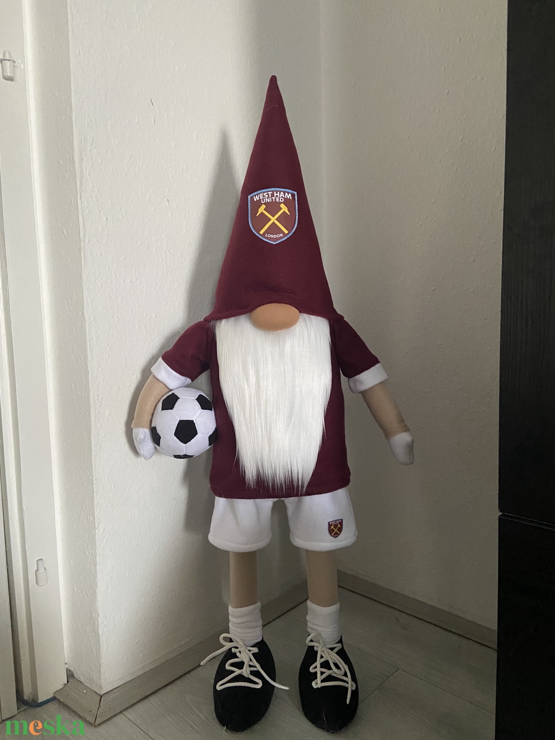 Álló Focis manó. West Ham United 100 cm - otthon & életmód - dekoráció - asztal és polc dekoráció - asztaldísz - Meska.hu Álló Focis manó. West Ham United 100 cm - otthon & életmód - dekoráció - asztal és polc dekoráció - asztaldísz - Meska.hu