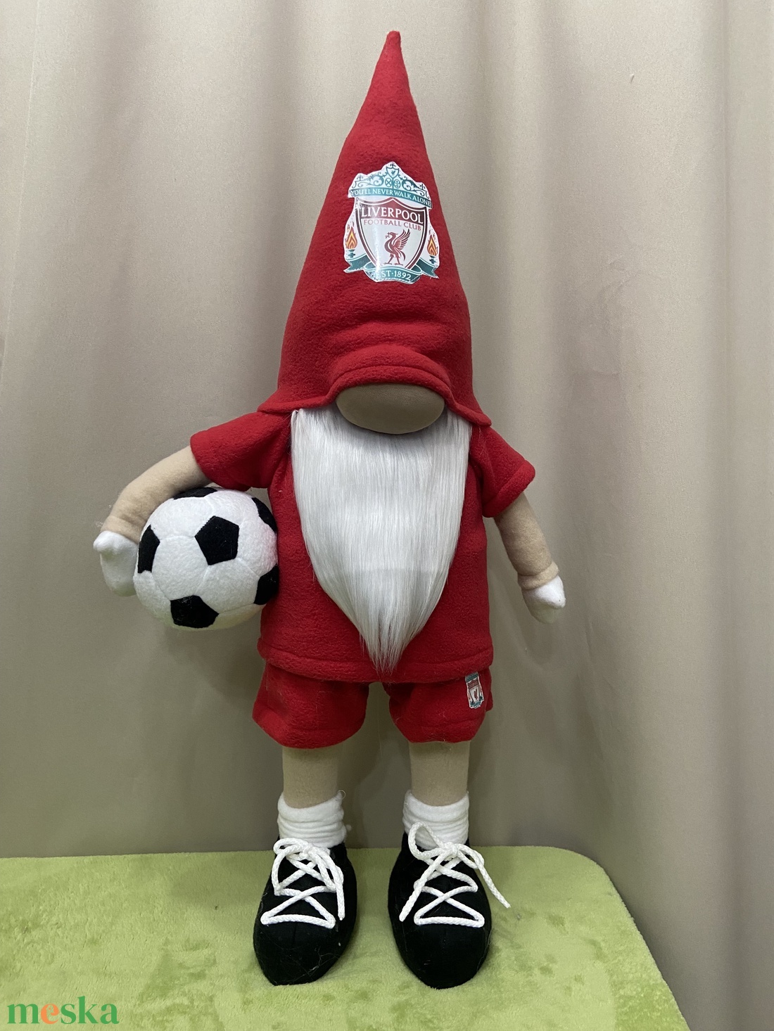 Álló Focis manó. Liverpool . 75  cm - otthon & életmód - dekoráció - asztal és polc dekoráció - asztaldísz - Meska.hu