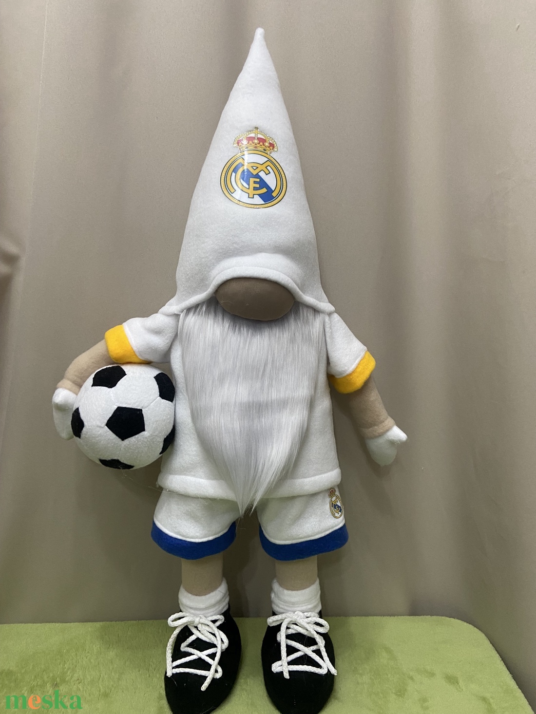 Álló Focis manó. Real Madrid . 75  cm - otthon & életmód - dekoráció - asztal és polc dekoráció - asztaldísz - Meska.hu