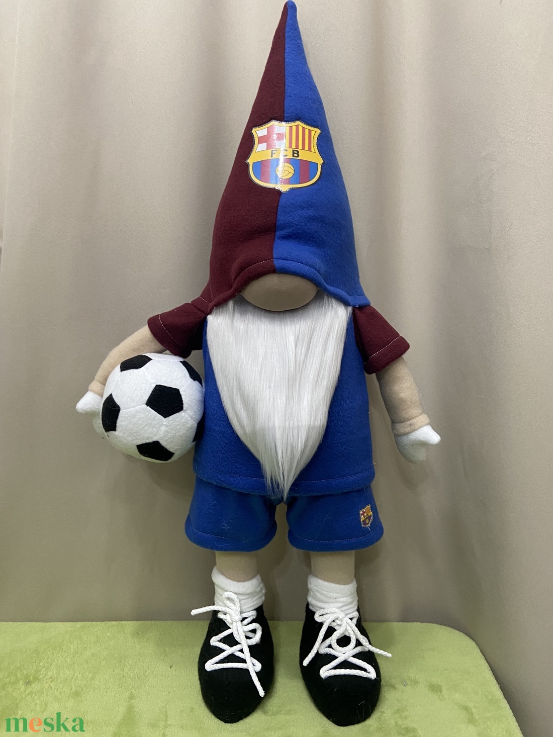 Álló Focis manó. Barcelona  . 75  cm - otthon & életmód - dekoráció - asztal és polc dekoráció - asztaldísz - Meska.hu