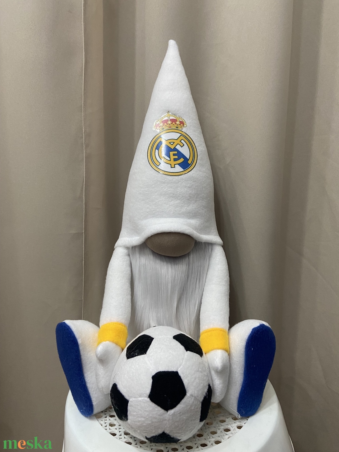 Real Madrid manó - otthon & életmód - dekoráció - asztal és polc dekoráció - asztaldísz - Meska.hu Real Madrid manó - otthon & életmód - dekoráció - asztal és polc dekoráció - asztaldísz - Meska.hu