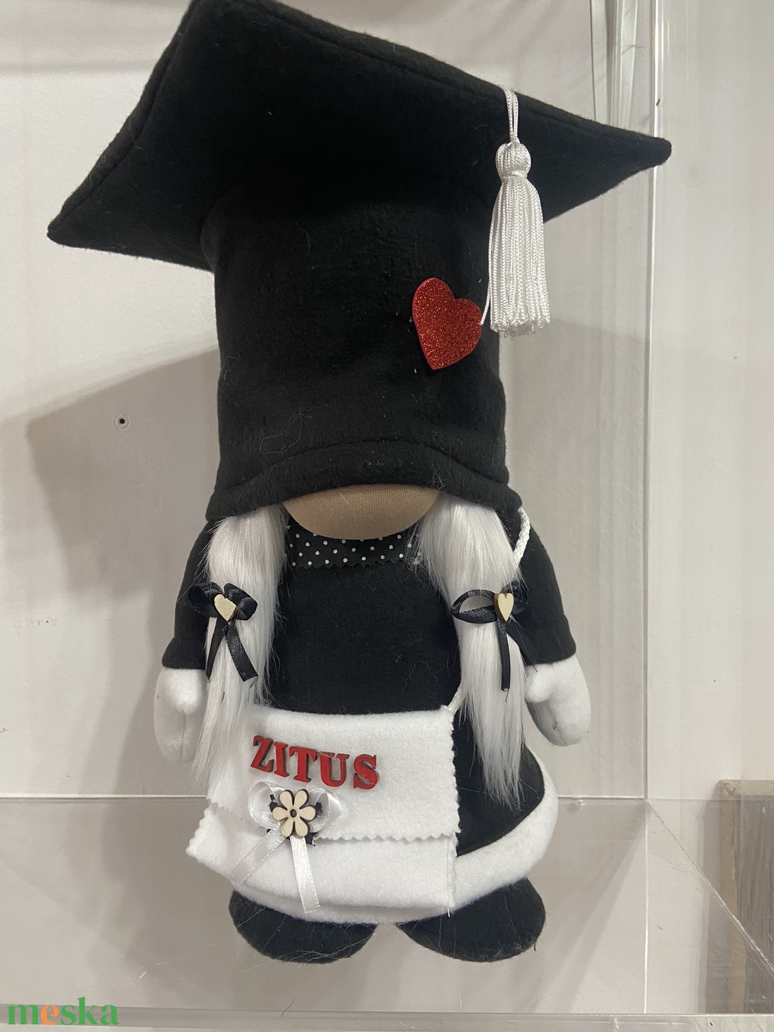 Ballagó manólány Fekete - otthon & életmód - dekoráció - asztal és polc dekoráció - asztaldísz - Meska.hu