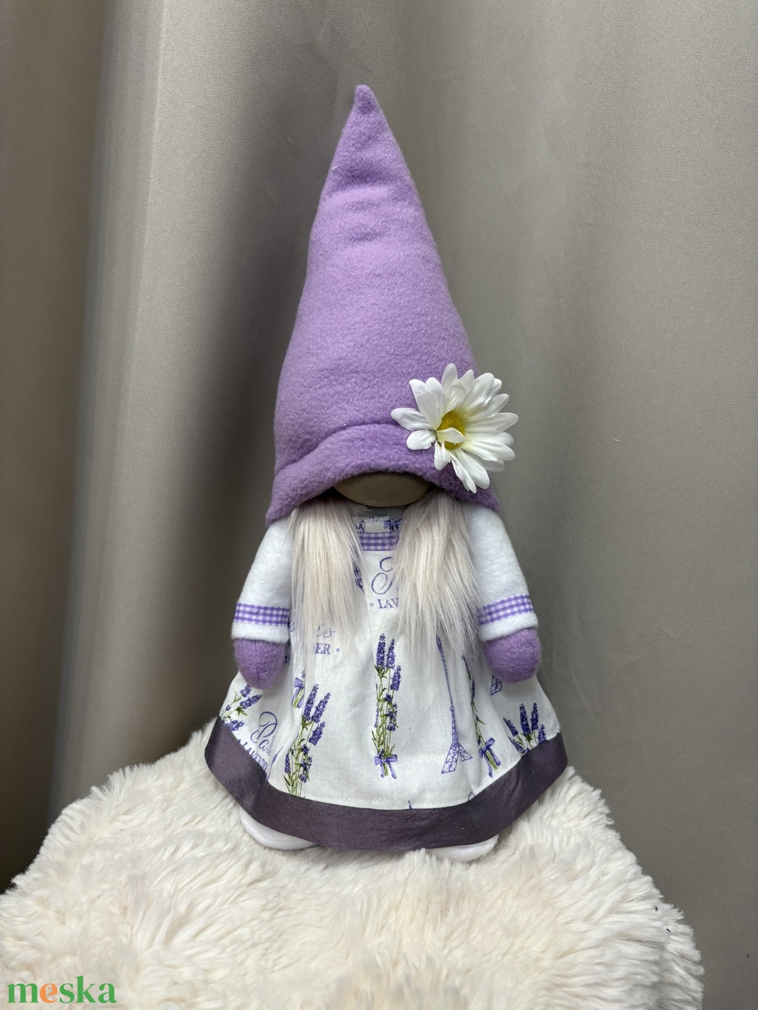 Tavaszi manólány Lila - otthon & életmód - dekoráció - asztal és polc dekoráció - asztaldísz - Meska.hu