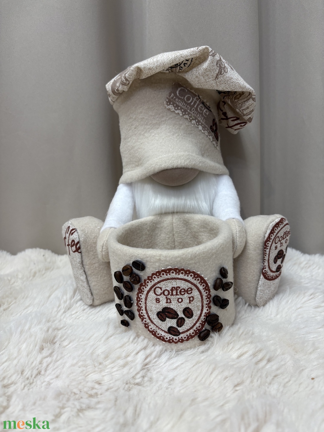 Ülő káv�s manó. Dobozzal - otthon & életmód - dekoráció - asztal és polc dekoráció - asztaldísz - Meska.hu
