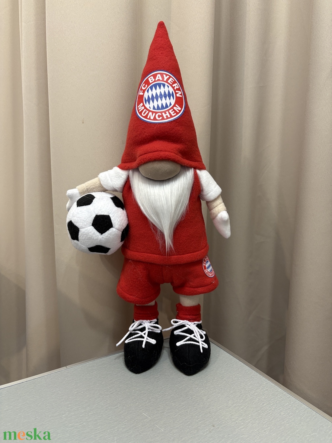 Álló Focis manó Bayern. Rendelésre készült - otthon & életmód - dekoráció - manók - Meska.hu