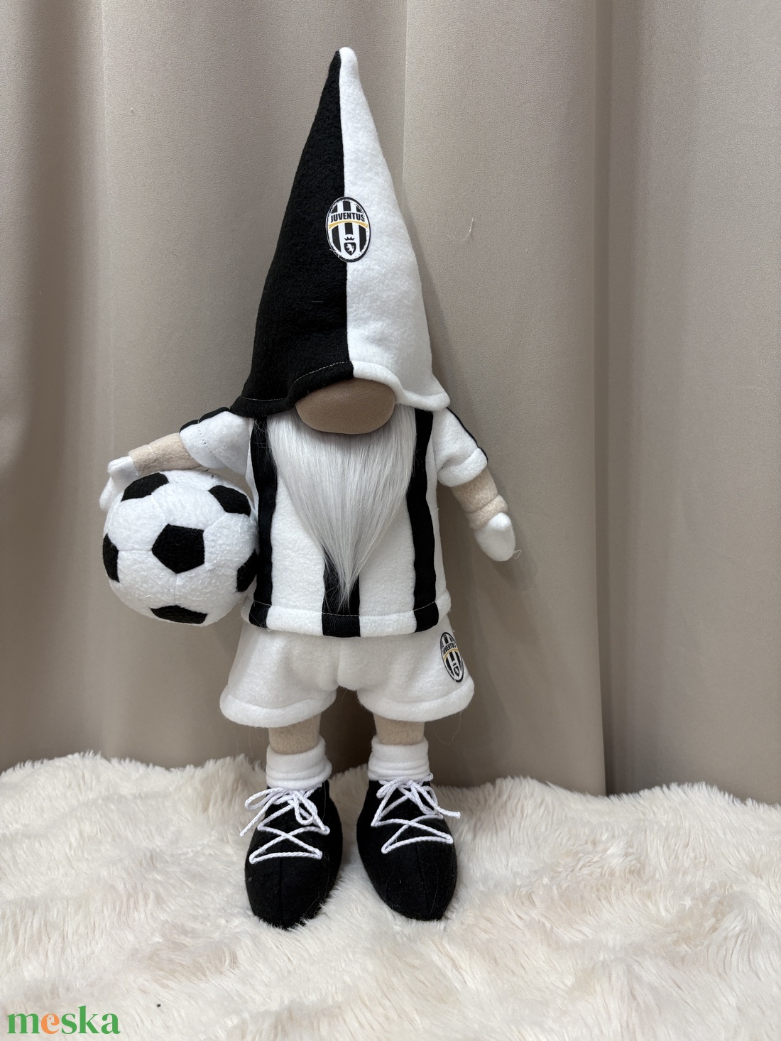 Álló Focis manó   Juventus. Rendelesre - otthon & életmód - dekoráció - manók - Meska.hu