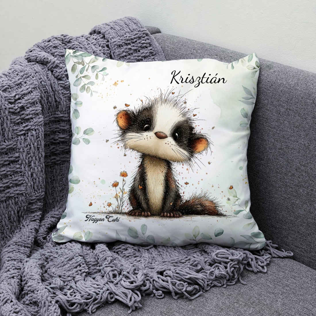 Névvel kérhető - Az erdő bölcs remetéje, a cuki borz mintás párna - otthon & életmód - lakástextil - párna & párnahuzat - díszpárna (belsővel együtt) - Meska.hu