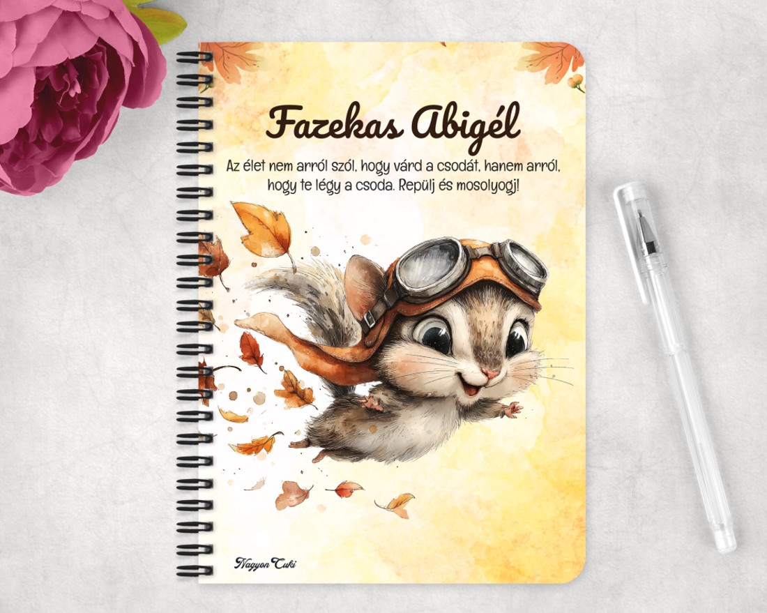 Személyre szabható - Cuki őszi repülő mókus mintás A5-ös füzet - otthon & életmód - papír, írószer - jegyzetfüzet & napló - Meska.hu