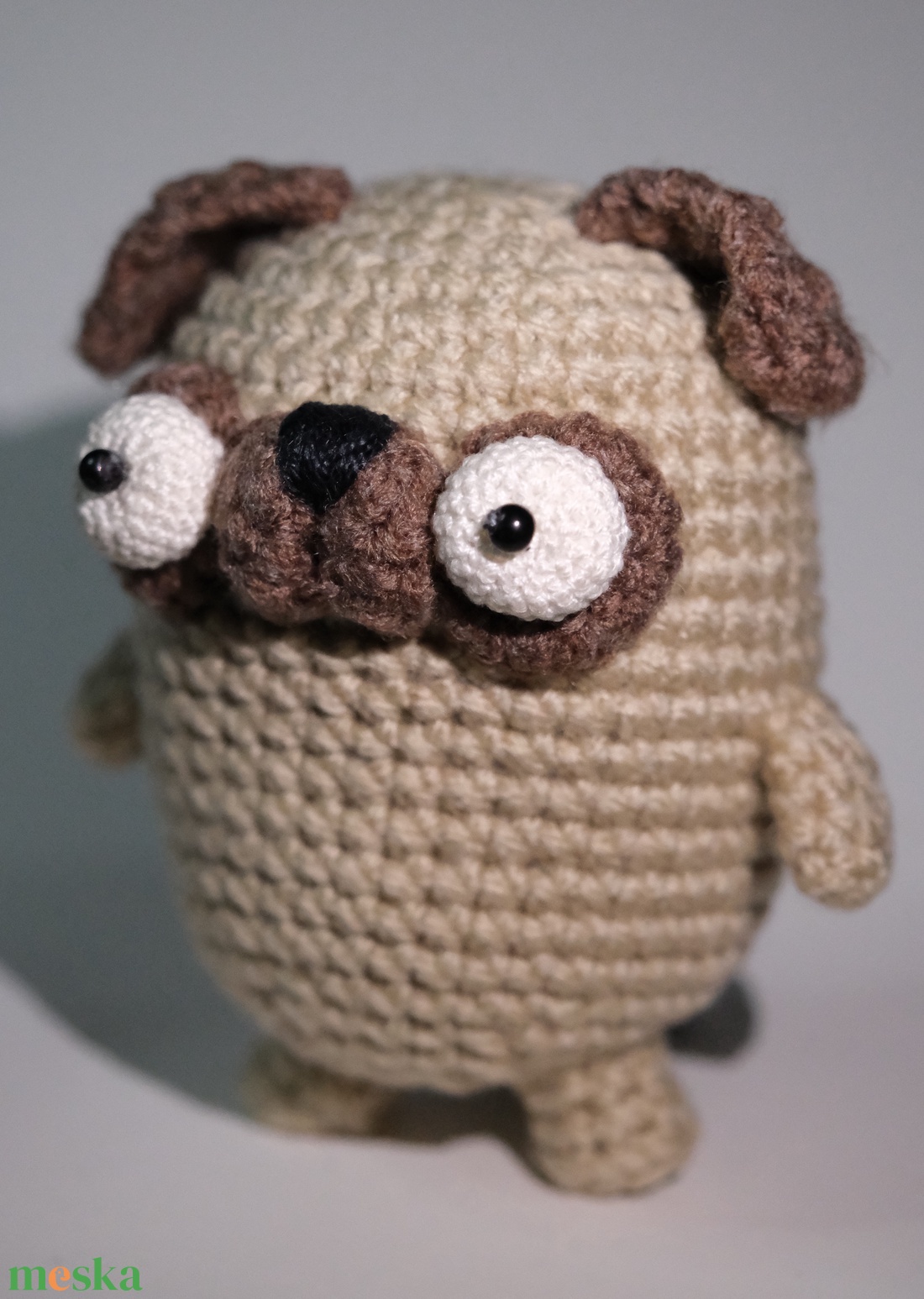 Horgolt Mopsz - játék & sport - plüssállat & játékfigura - kutya - Meska.hu