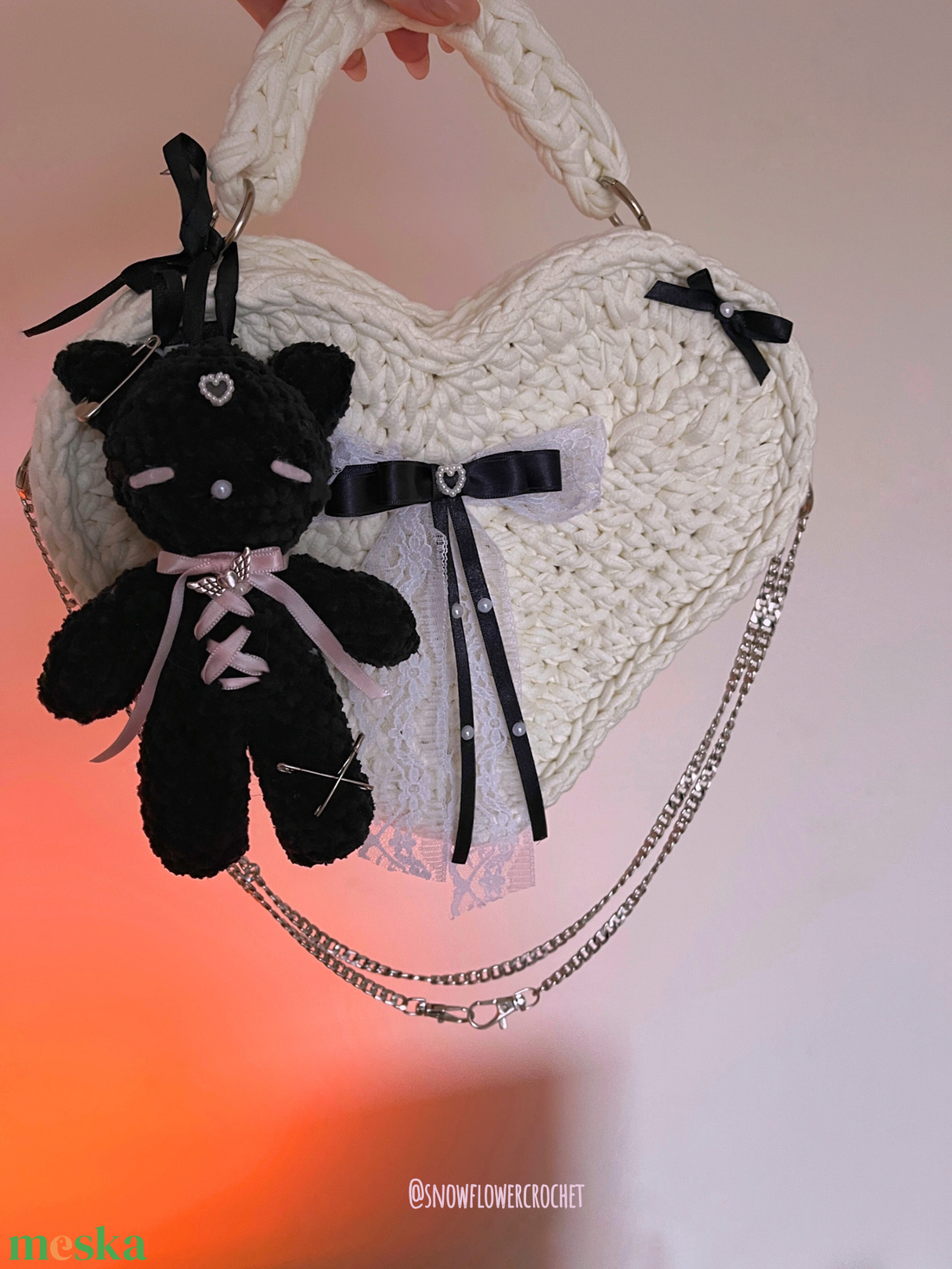 Horgolt plüss táska charmok, táskadíszek - táska & tok - kulcstartó & táskadísz - táskaakasztó - Meska.hu