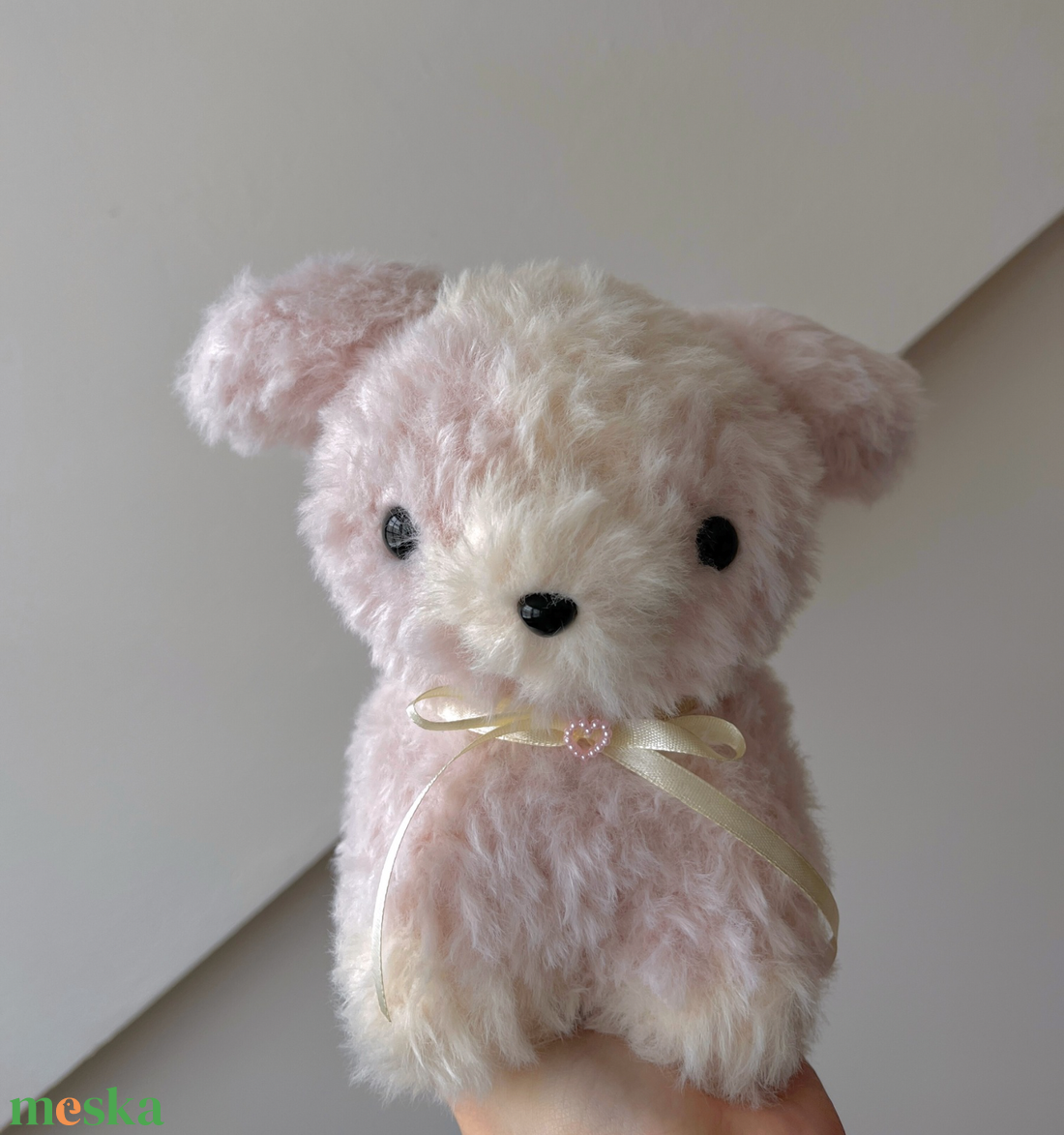 �Milky kutyus plüss, horgolt, pasztell színekben, coquette soft stílusban - játék & sport - plüssállat & játékfigura - kutya - Meska.hu