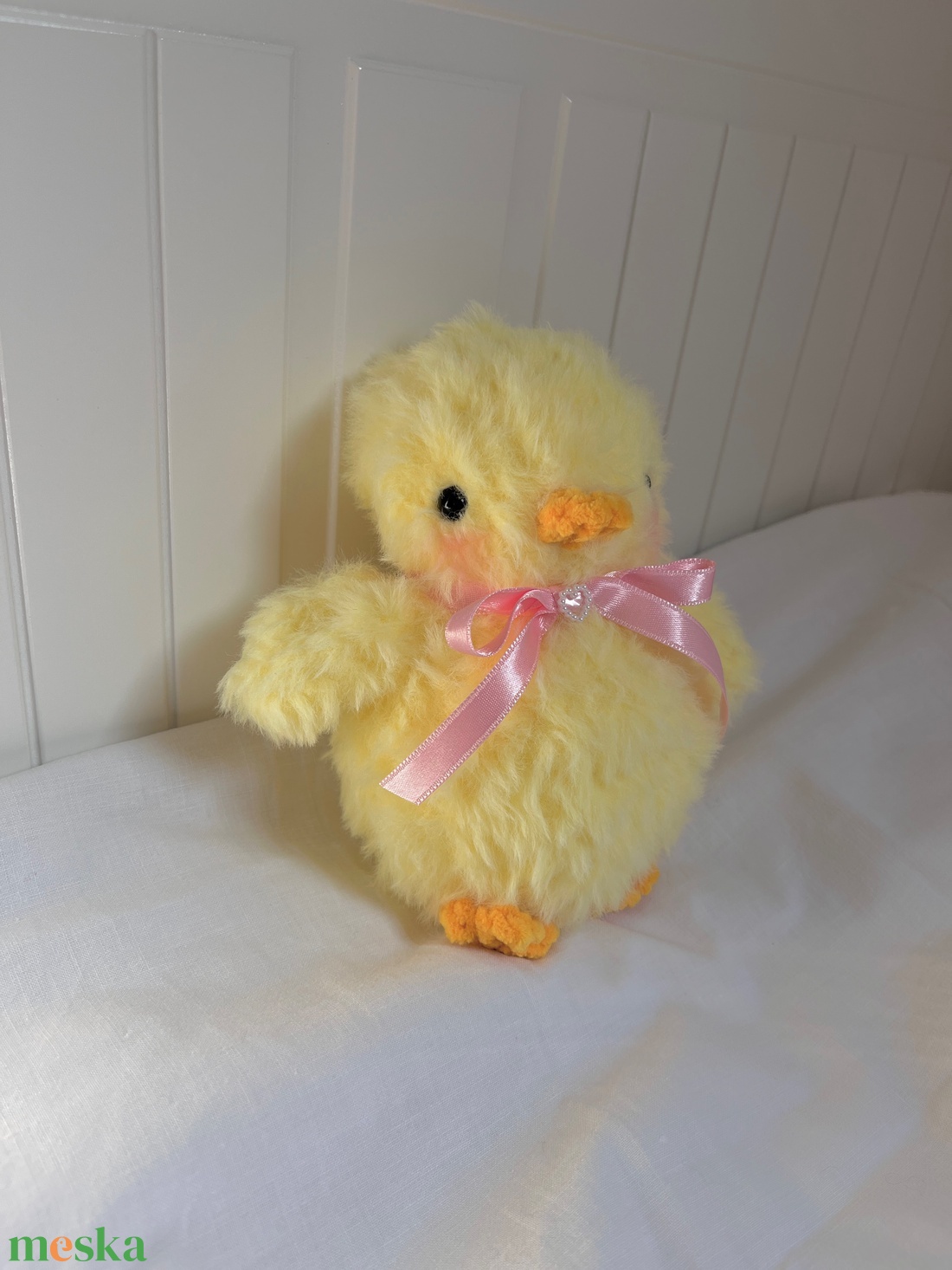 �Mae Húsvéti Coquette Csibe Plüss, Kézműves Tavaszi Dekoráció Rózsaszín Masnival és Gyöngyös Szívvel - játék & sport - plüssállat & játékfigura - madár - Meska.hu