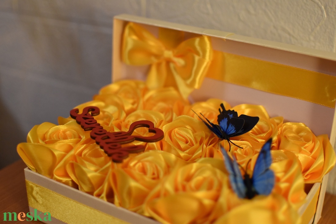 Örök Rózsabox - otthon & életmód - dekoráció - asztal és polc dekoráció - díszdoboz - Meska.hu