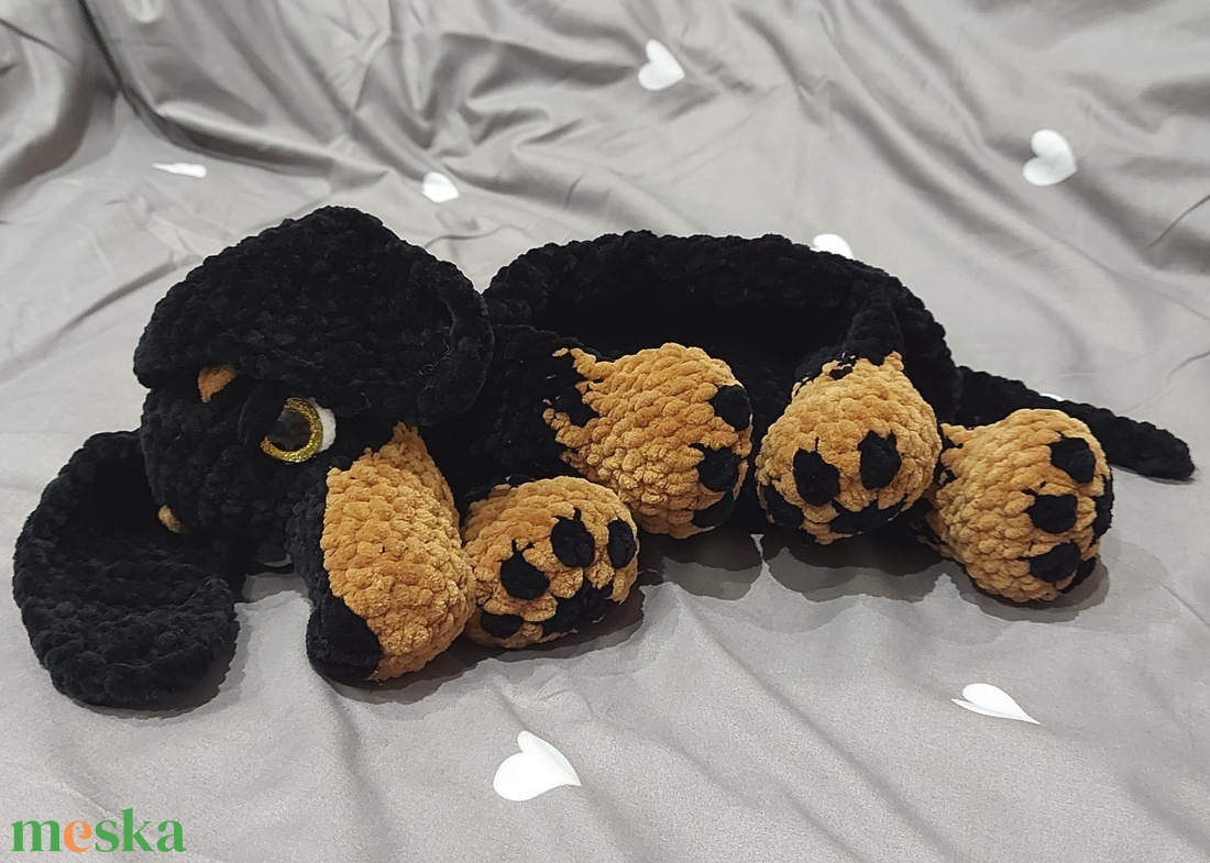 Horgolt Tacskó kutya - játék & sport - plüssállat & játékfigura - kutya - Meska.hu