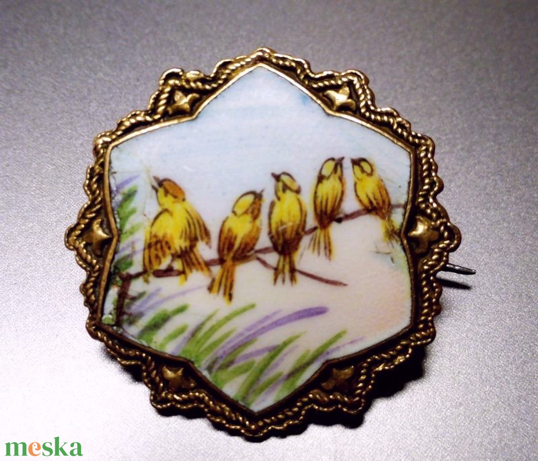 Antik kézműves ékszer-különlegesség. Énekesmadaras tűzzománc bross - ékszer - kitűző és bross - kitűző - Meska.hu Antik kézműves ékszer-különlegesség. Énekesmadaras tűzzománc bross - ékszer - kitűző és bross - kitűző - Meska.hu