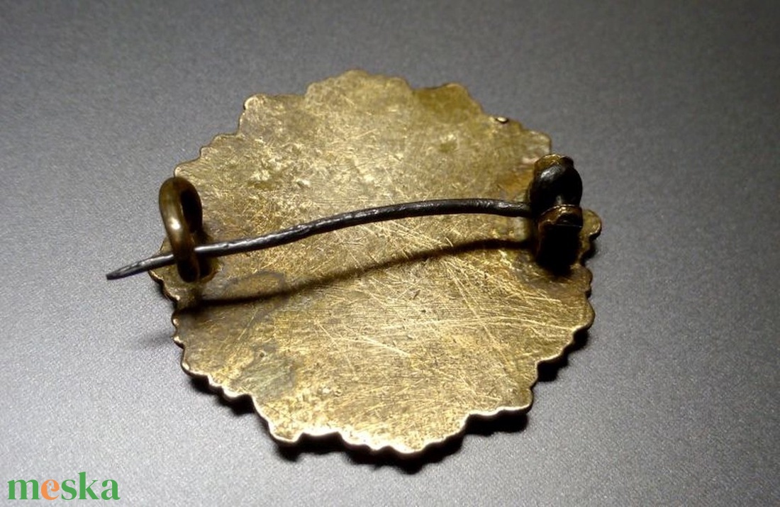 Antik kézműves ékszer-különlegesség. Énekesmadaras tűzzománc bross - ékszer - kitűző és bross - kitűző - Meska.hu Antik kézműves ékszer-különlegesség. Énekesmadaras tűzzománc bross - ékszer - kitűző és bross - kitűző - Meska.hu