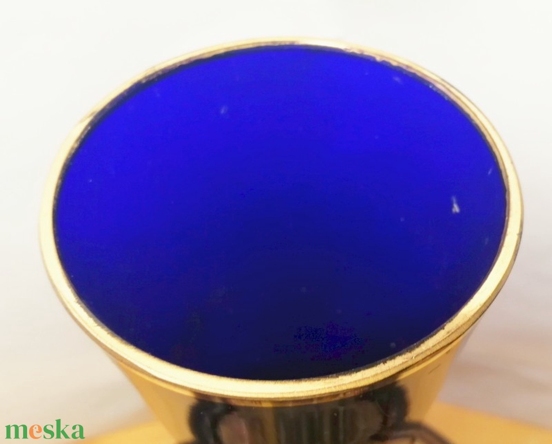 Arany sávos Bohemia váza 1970-1980-es évek Csehország - otthon & életmód - dekoráció - virágdísz és tartó - váza - Meska.hu Arany sávos Bohemia váza 1970-1980-es évek Csehország - otthon & életmód - dekoráció - virágdísz és tartó - váza - Meska.hu