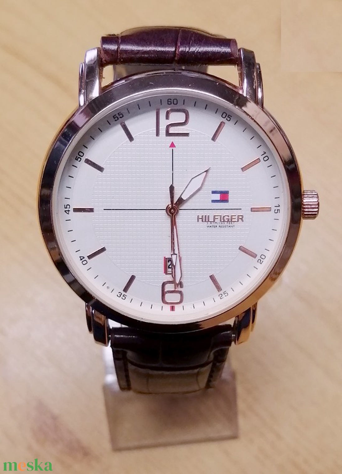 Tommy Hilfiger 4434 Watch Aranyozott tokban, krokodil mintás varrott bőr szíjjal - ékszer - karóra és ékszeróra - karóra - Meska.hu Tommy Hilfiger 4434 Watch Aranyozott tokban, krokodil mintás varrott bőr szíjjal - ékszer - karóra és ékszeróra - karóra - Meska.hu