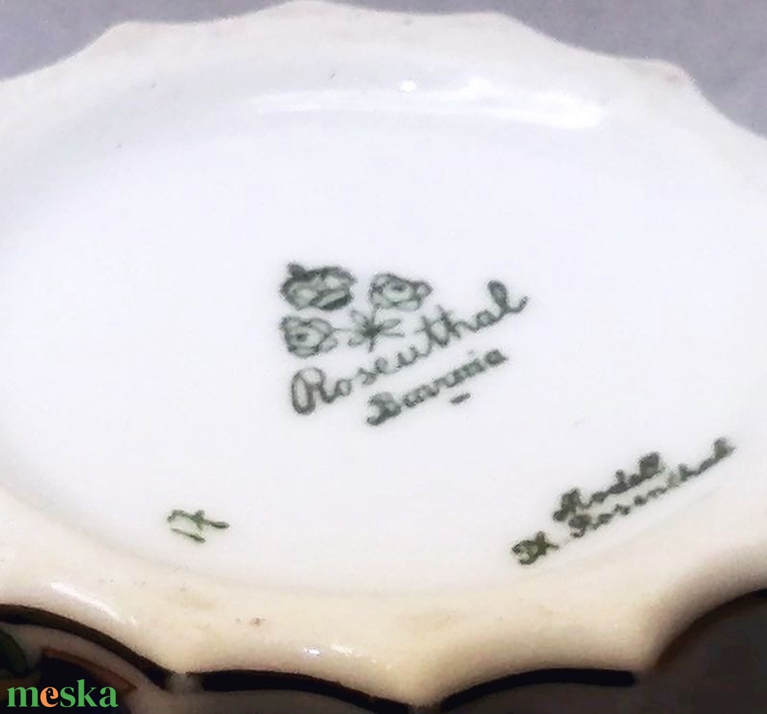Különleges madaras mintázatú Rosenthal porcelán váza Németországból, egyedi antik műtárgy ritkaság. - otthon & életmód - dekoráció - virágdísz és tartó - váza - Meska.hu Különleges madaras mintázatú Rosenthal porcelán váza Németországból, egyedi antik műtárgy ritkaság. - otthon & életmód - dekoráció - virágdísz és tartó - váza - Meska.hu