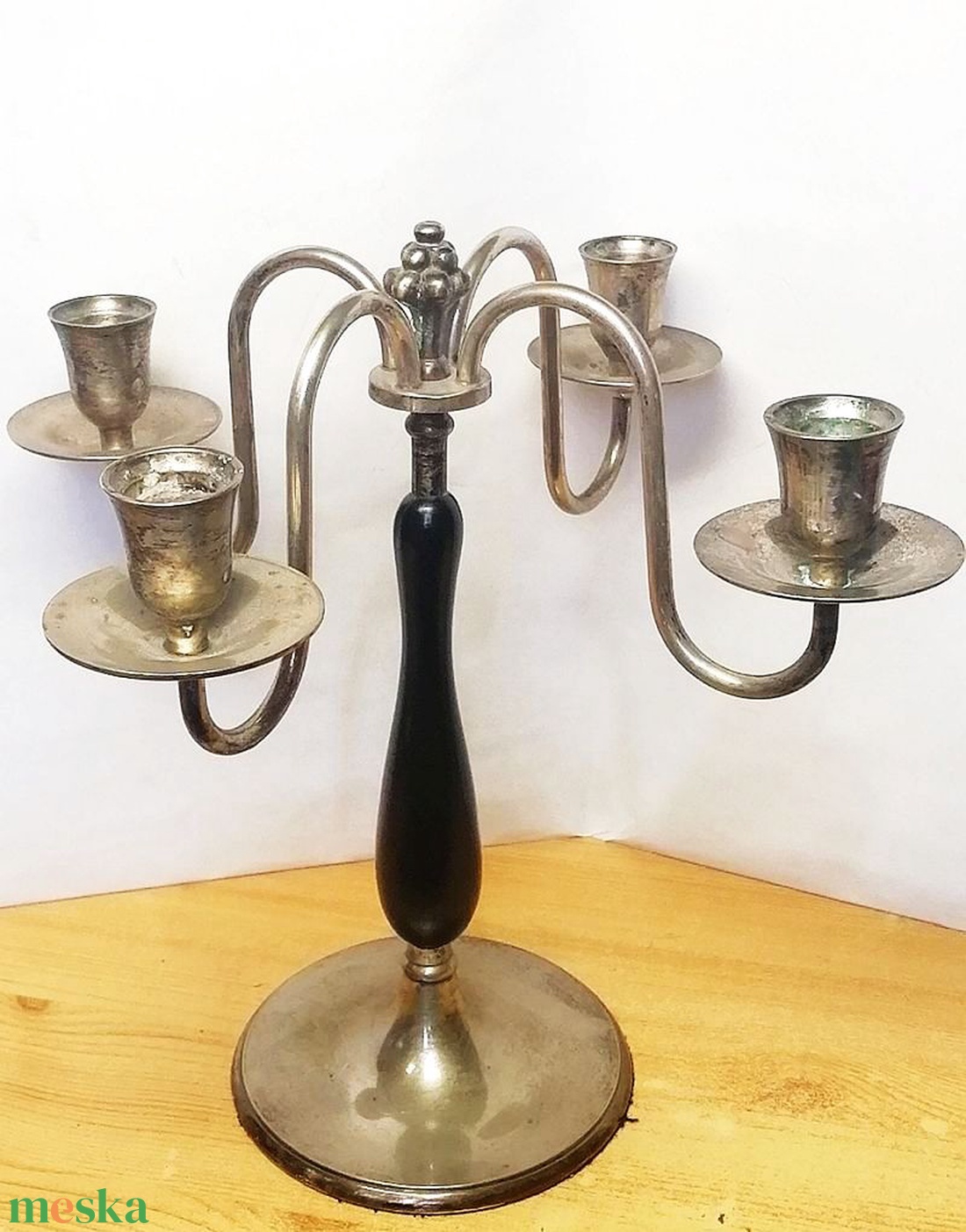 Biedermeier ezüstözött gyertyatartó, kifogástalan állapotban. Egyedi dekoráció - esküvő - dekoráció - gyertya & gyertyatartó - Meska.hu Biedermeier ezüstözött gyertyatartó, kifogástalan állapotban. Egyedi dekoráció - esküvő - dekoráció - gyertya & gyertyatartó - Meska.hu