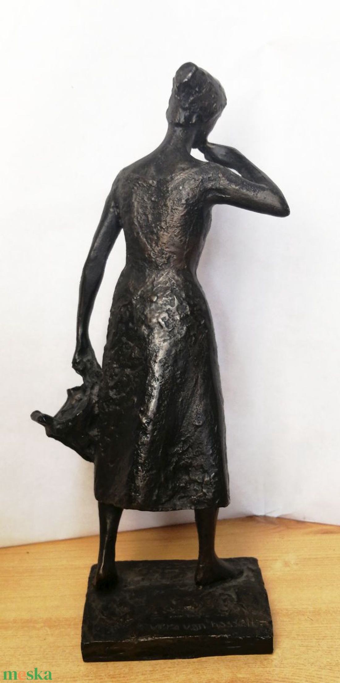Szintetikus gyanta, bronz bevonatos szobor: Vera van Hasselt Holland szobrász alkotása - művészet - szobor - fém - Meska.hu