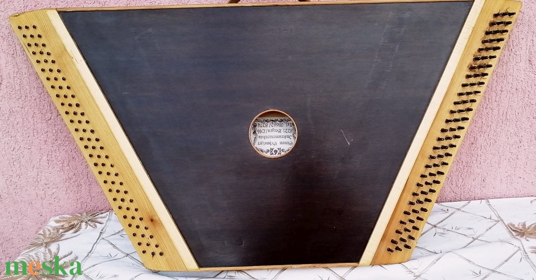 Antik cimbalom váz hangszer az 1980-as évekből Simon Schweiger - könyv & zene - hangszer & hangszertok - Meska.hu Antik cimbalom váz hangszer az 1980-as évekből Simon Schweiger - könyv & zene - hangszer & hangszertok - Meska.hu