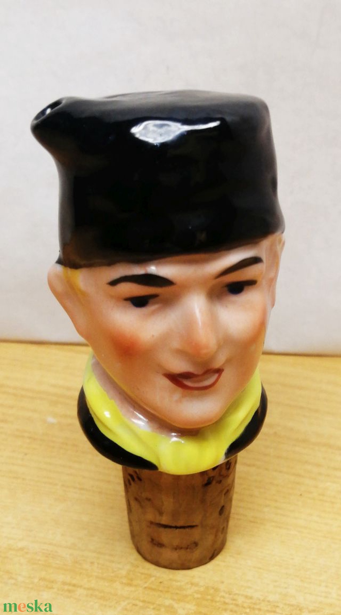 Porcelánfigurás Likőrös palack dugó páros. Tűzoltó, és kéményseprő fejjel. - otthon & életmód - konyhafelszerelés, tálalás - tálalás - pálinkás poharak, szettek - Meska.hu Porcelánfigurás Likőrös palack dugó páros. Tűzoltó, és kéményseprő fejjel. - otthon & életmód - konyhafelszerelés, tálalás - tálalás - pálinkás poharak, szettek - Meska.hu