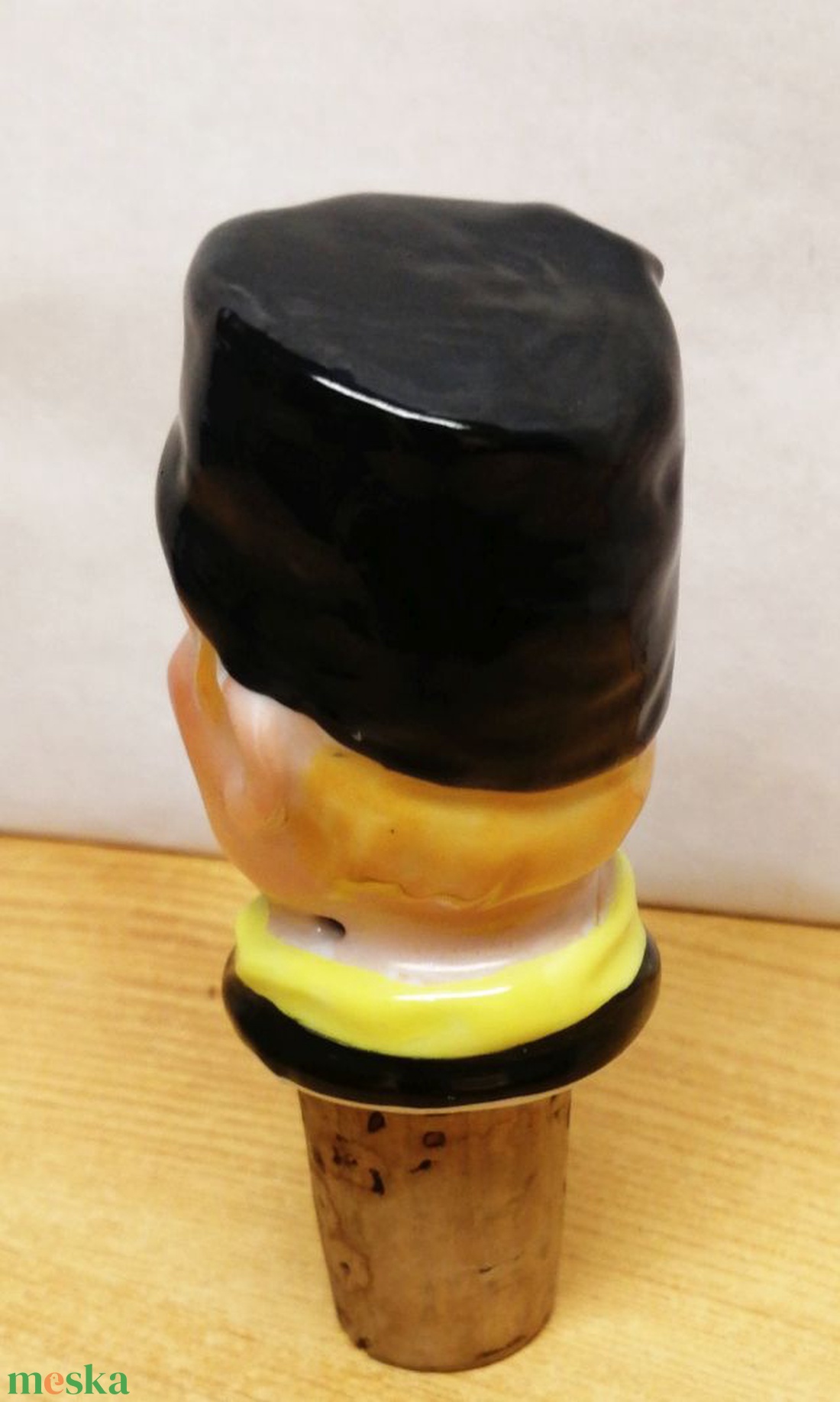 Porcelánfigurás Likőrös palack dugó páros. Tűzoltó, és kéményseprő fejjel. - otthon & életmód - konyhafelszerelés, tálalás - tálalás - pálinkás poharak, szettek - Meska.hu Porcelánfigurás Likőrös palack dugó páros. Tűzoltó, és kéményseprő fejjel. - otthon & életmód - konyhafelszerelés, tálalás - tálalás - pálinkás poharak, szettek - Meska.hu