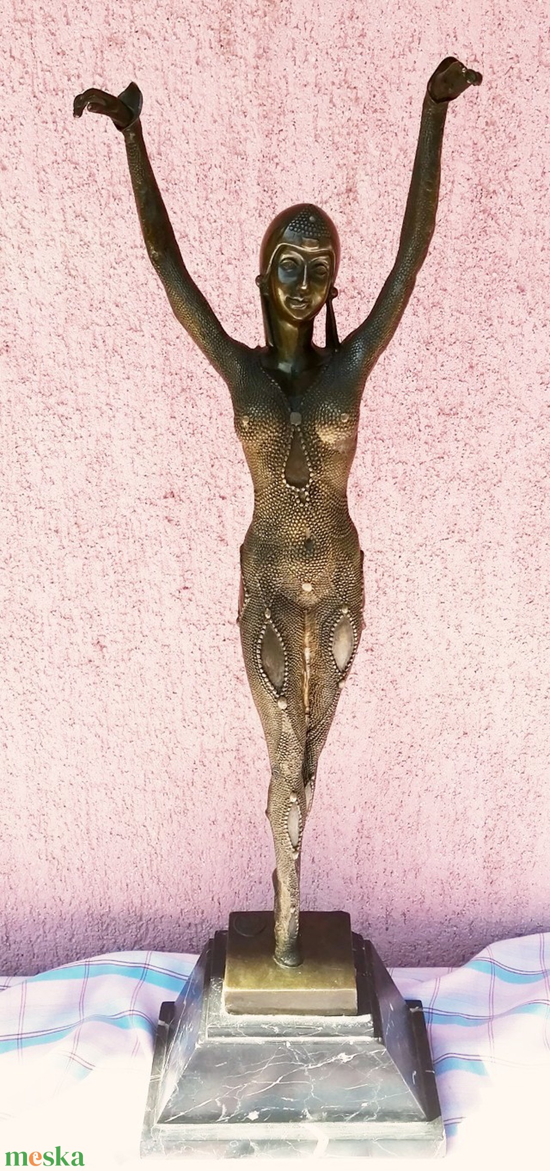 Primadonna. Egzotikus táncosnő szobor Franciaországból, bronz, márvány talapzaton - művészet - szobor - fém - Meska.hu Primadonna. Egzotikus táncosnő szobor Franciaországból, bronz, márvány talapzaton - művészet - szobor - fém - Meska.hu