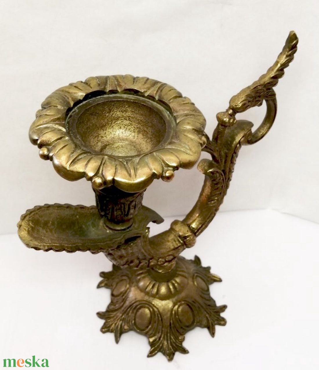 Barokk stílusú bronz mécsestartó, jellegzetes dekorációval. Franciaországból - esküvő - dekoráció - gyertya & gyertyatartó - Meska.hu Barokk stílusú bronz mécsestartó, jellegzetes dekorációval. Franciaországból - esküvő - dekoráció - gyertya & gyertyatartó - Meska.hu