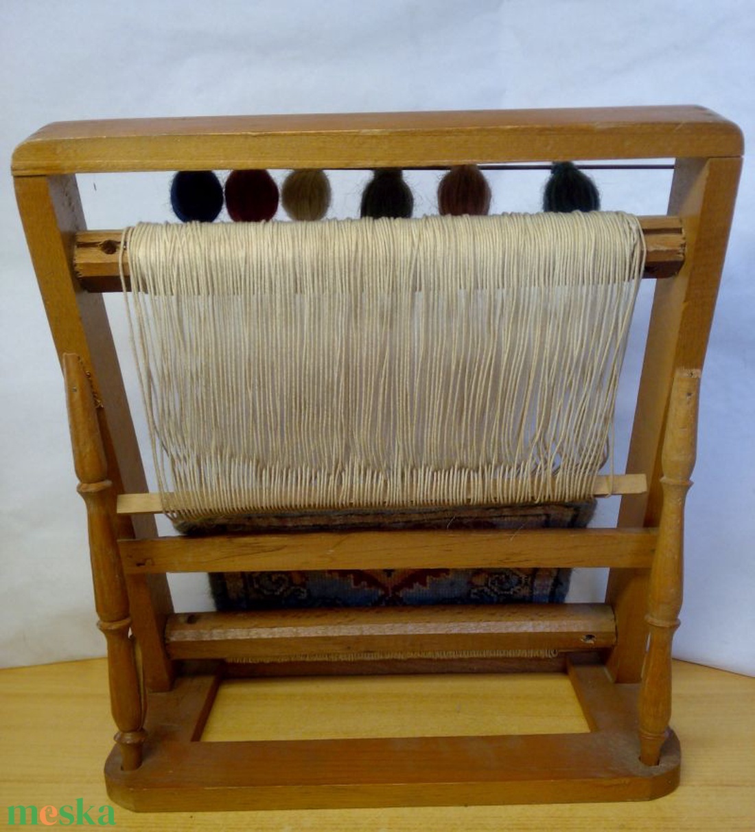 Régi szövőszék makett. Ma-Tex félig készült szőnyeg dekorációval, favázzal - művészet - makett, modell - Meska.hu Régi szövőszék makett. Ma-Tex félig készült szőnyeg dekorációval, favázzal - művészet - makett, modell - Meska.hu