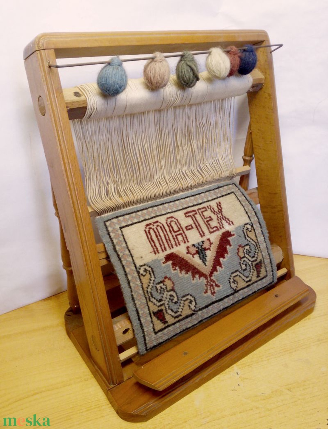 Régi szövőszék makett. Ma-Tex félig készült szőnyeg dekorációval, favázzal - művészet - makett, modell - Meska.hu Régi szövőszék makett. Ma-Tex félig készült szőnyeg dekorációval, favázzal - művészet - makett, modell - Meska.hu